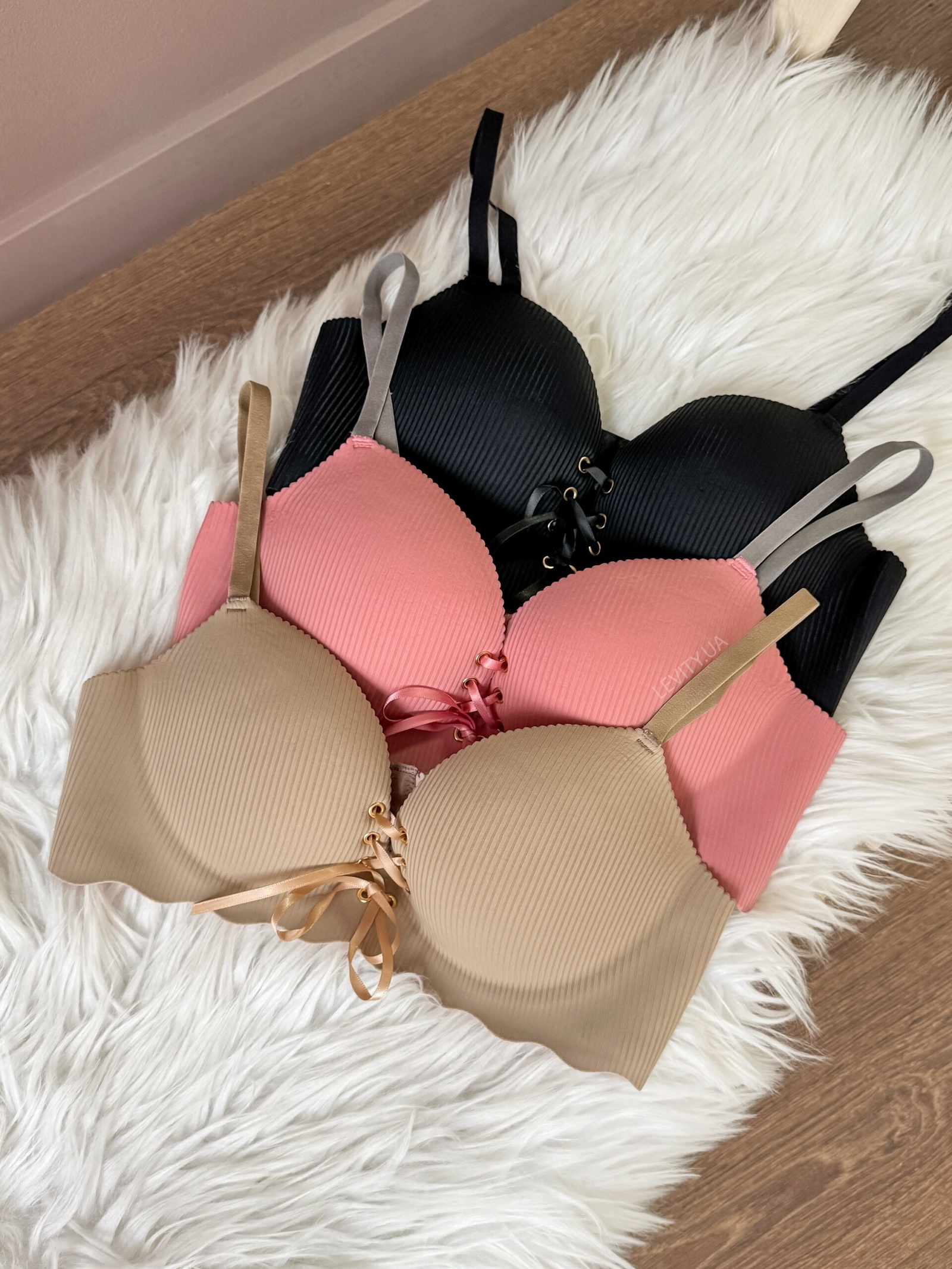 Бюст з завязками (1608) - Зображення 8