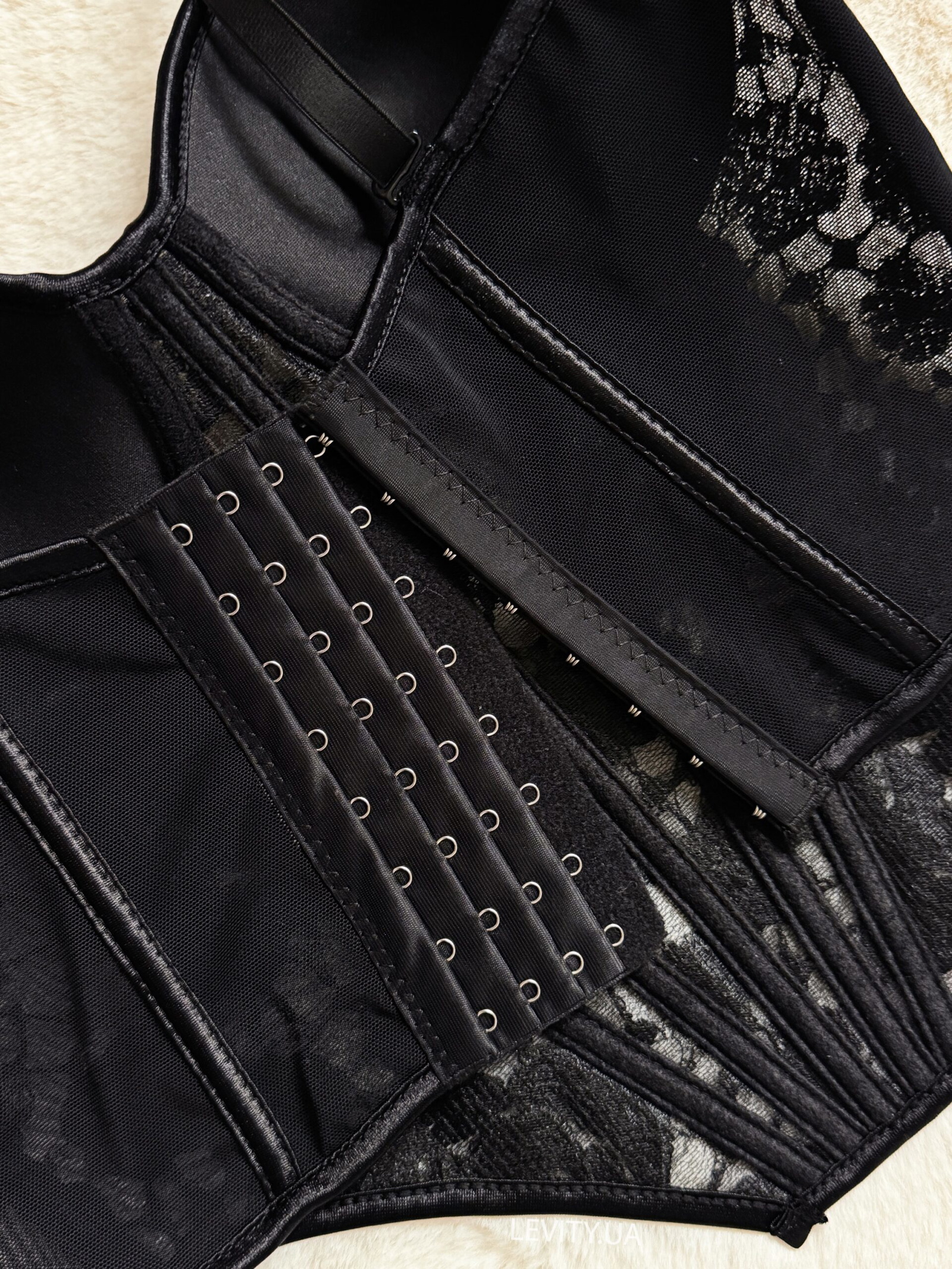 Корсет з блискітками (1609) - Зображення 12